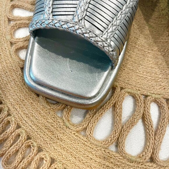 NWOT Vélez Inflexus Leather Flat Sandals for Women Silver Size EU 37/ US 7 - Picture 4 of 10